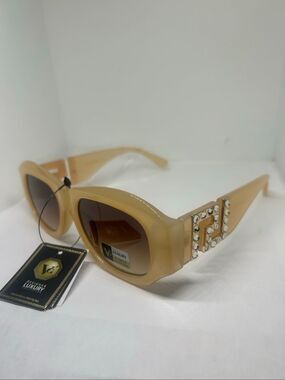 VG Luxury Square Sunglasses Rhinestone Studded UV400
